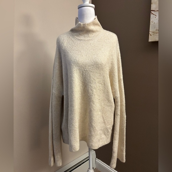 French Connection Sweaters - ✨ Cozy French Connection Mock Neck Sweater – XL – Neutral Cream ✨